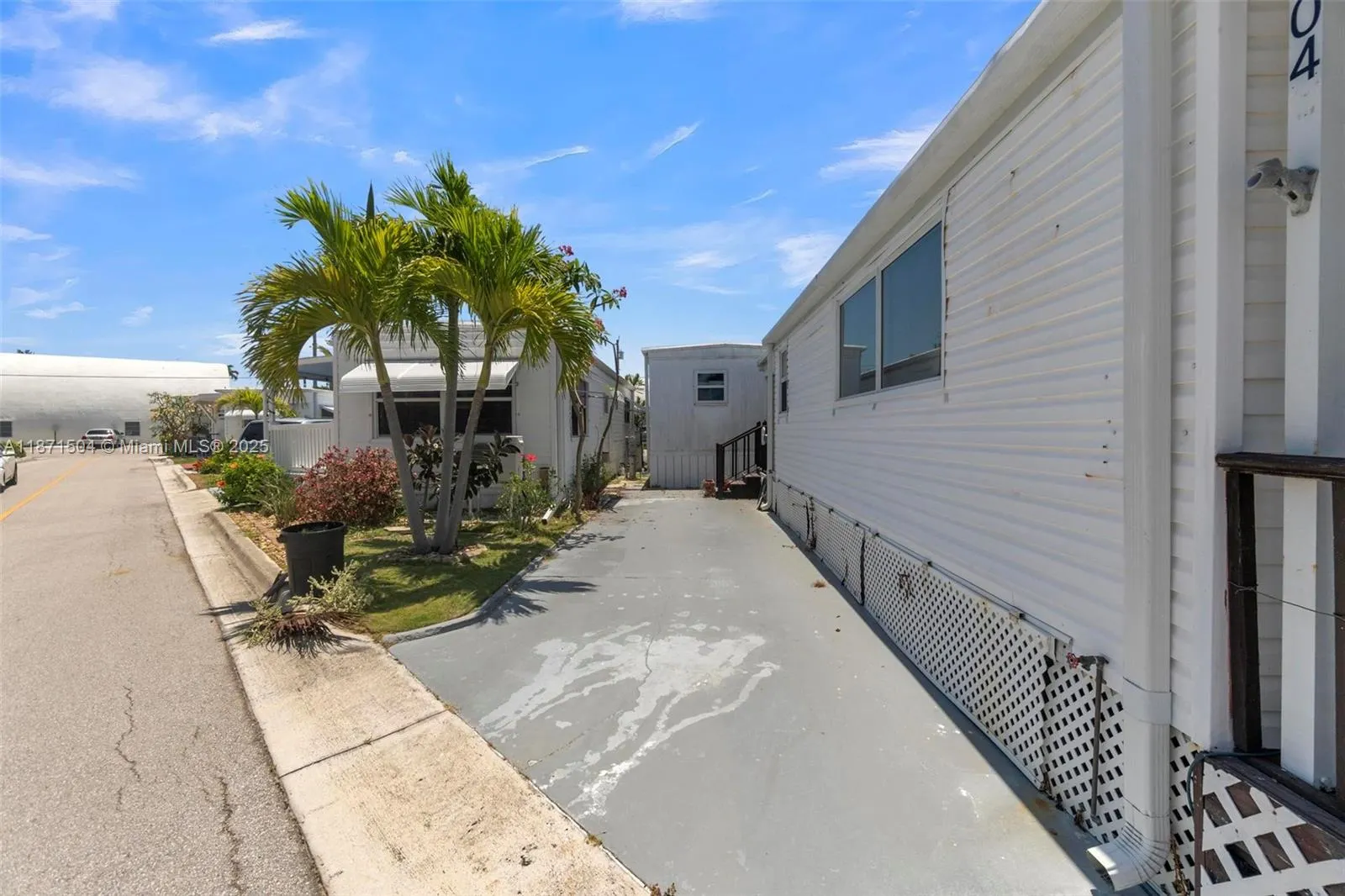 204 Flamingo Dr