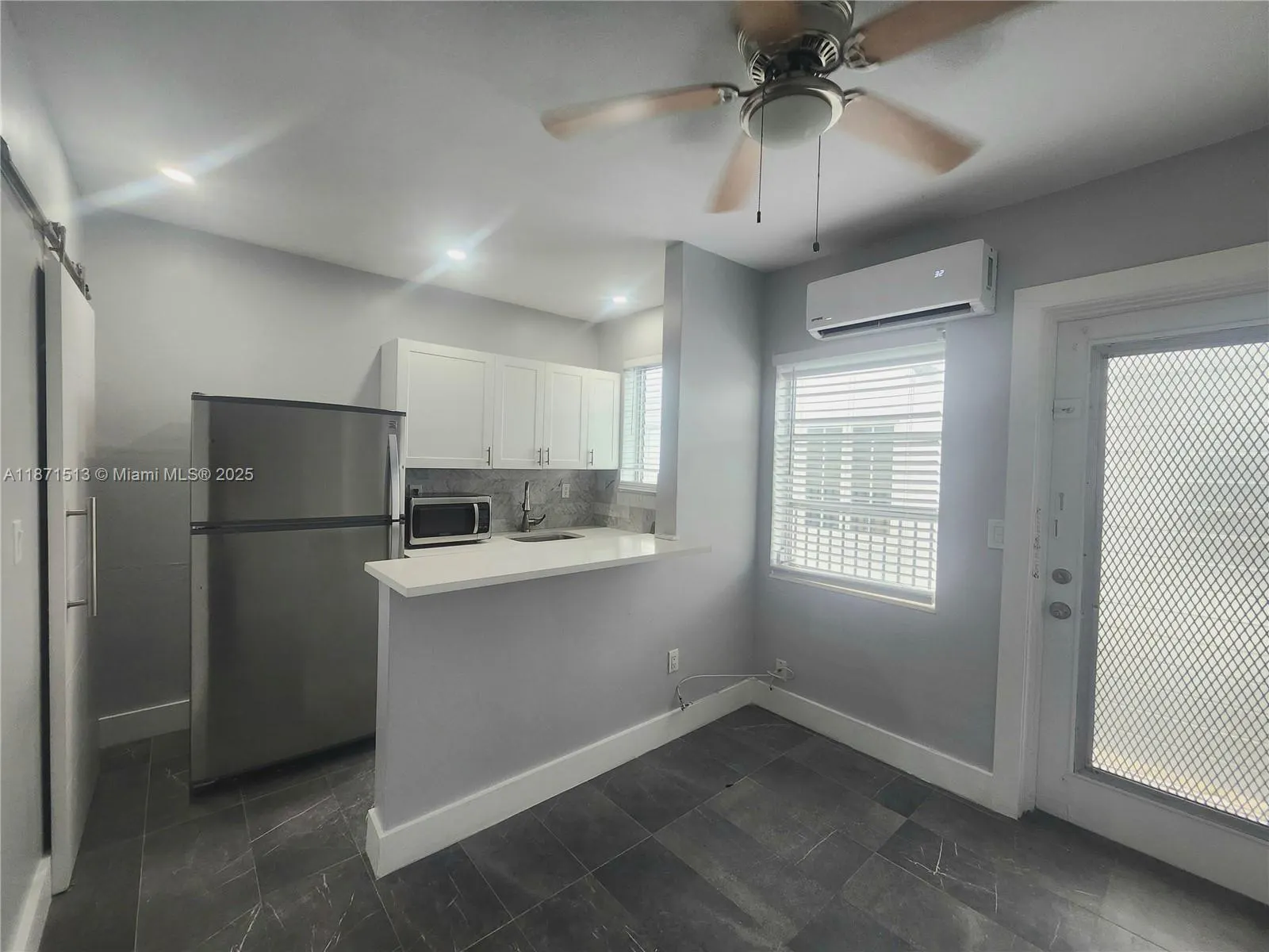 1557 Euclid Ave, #2
