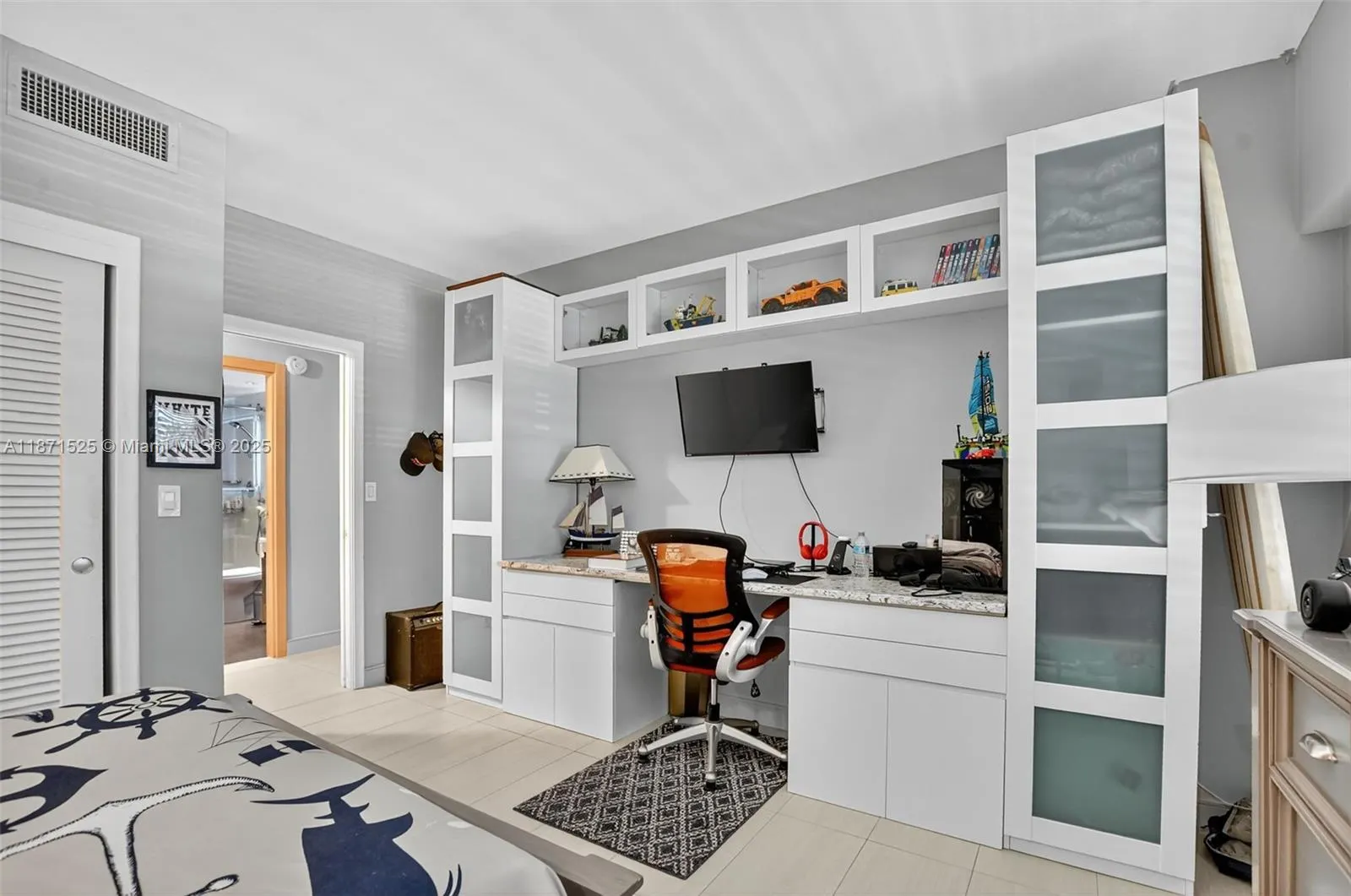 1299 S Ocean Blvd, #F4