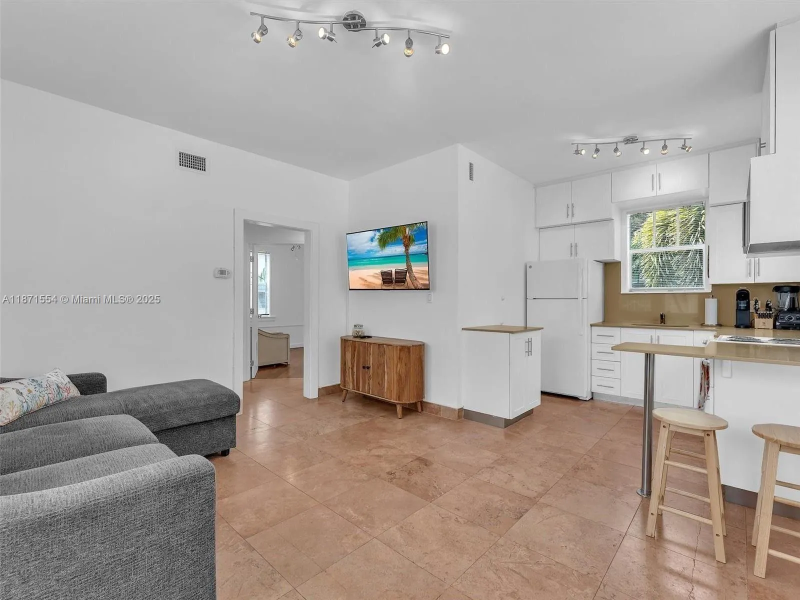 935 Meridian Ave, #3