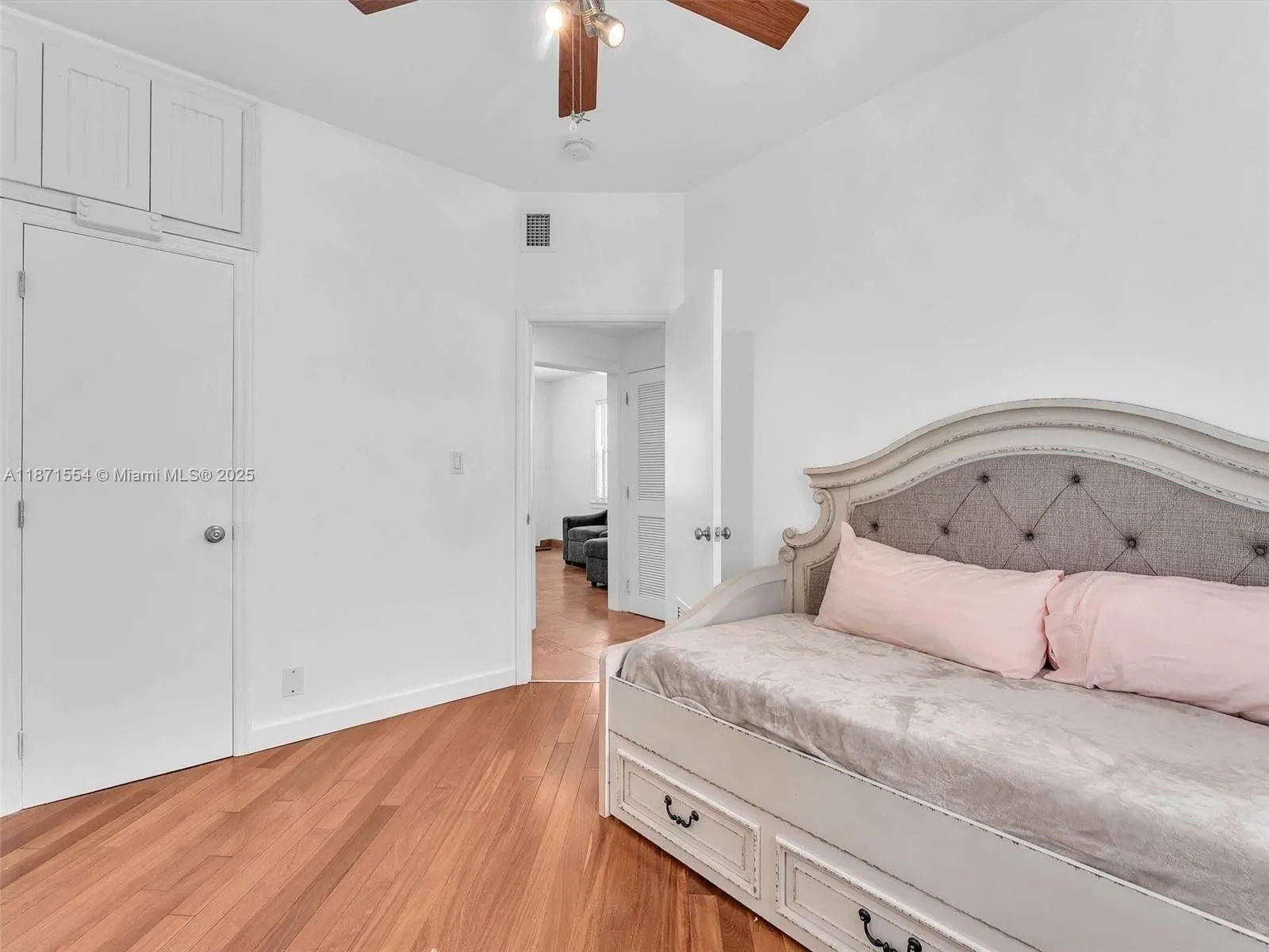 935 Meridian Ave, #3