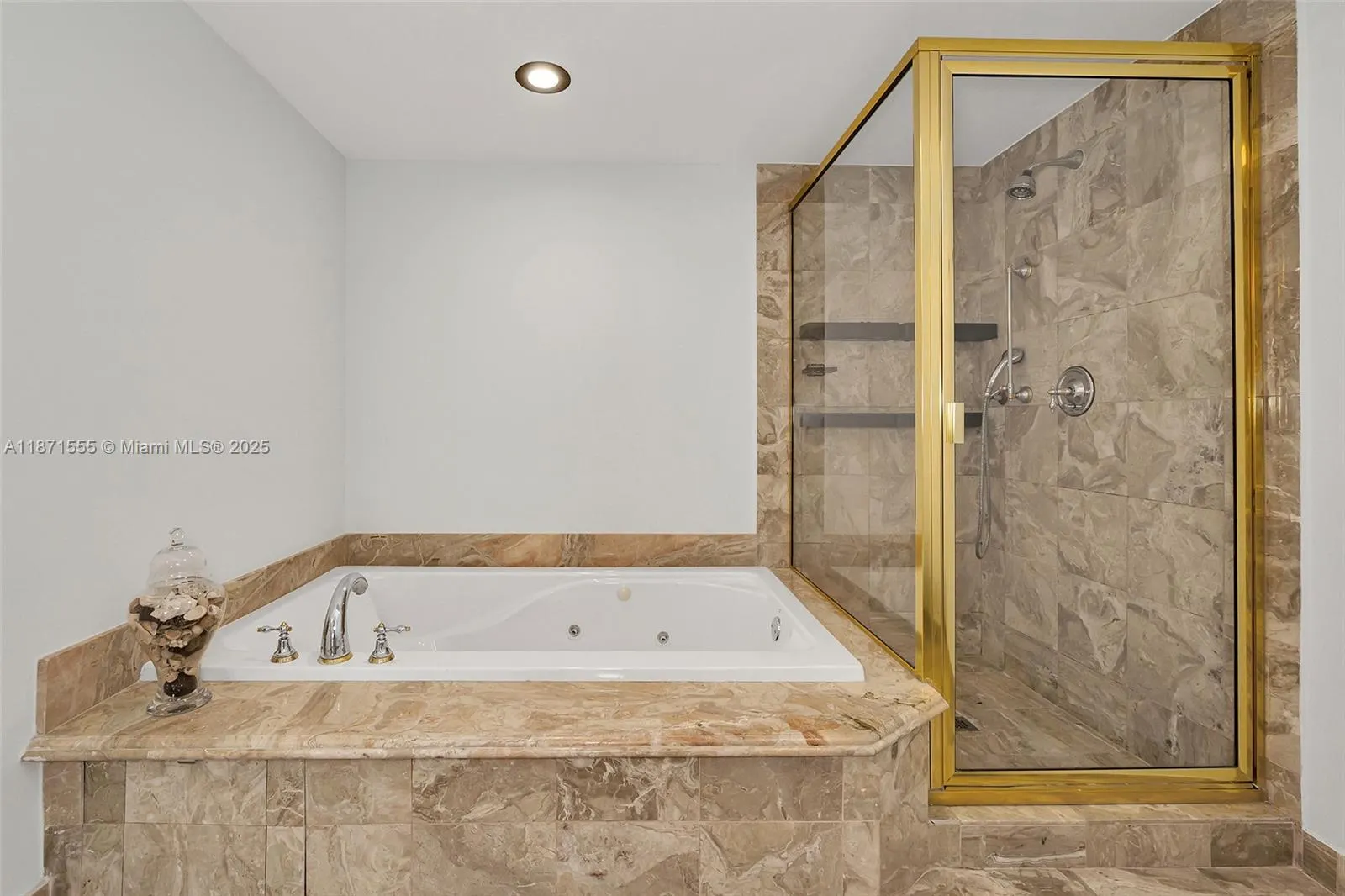 9559 Collins Ave, #S9-F