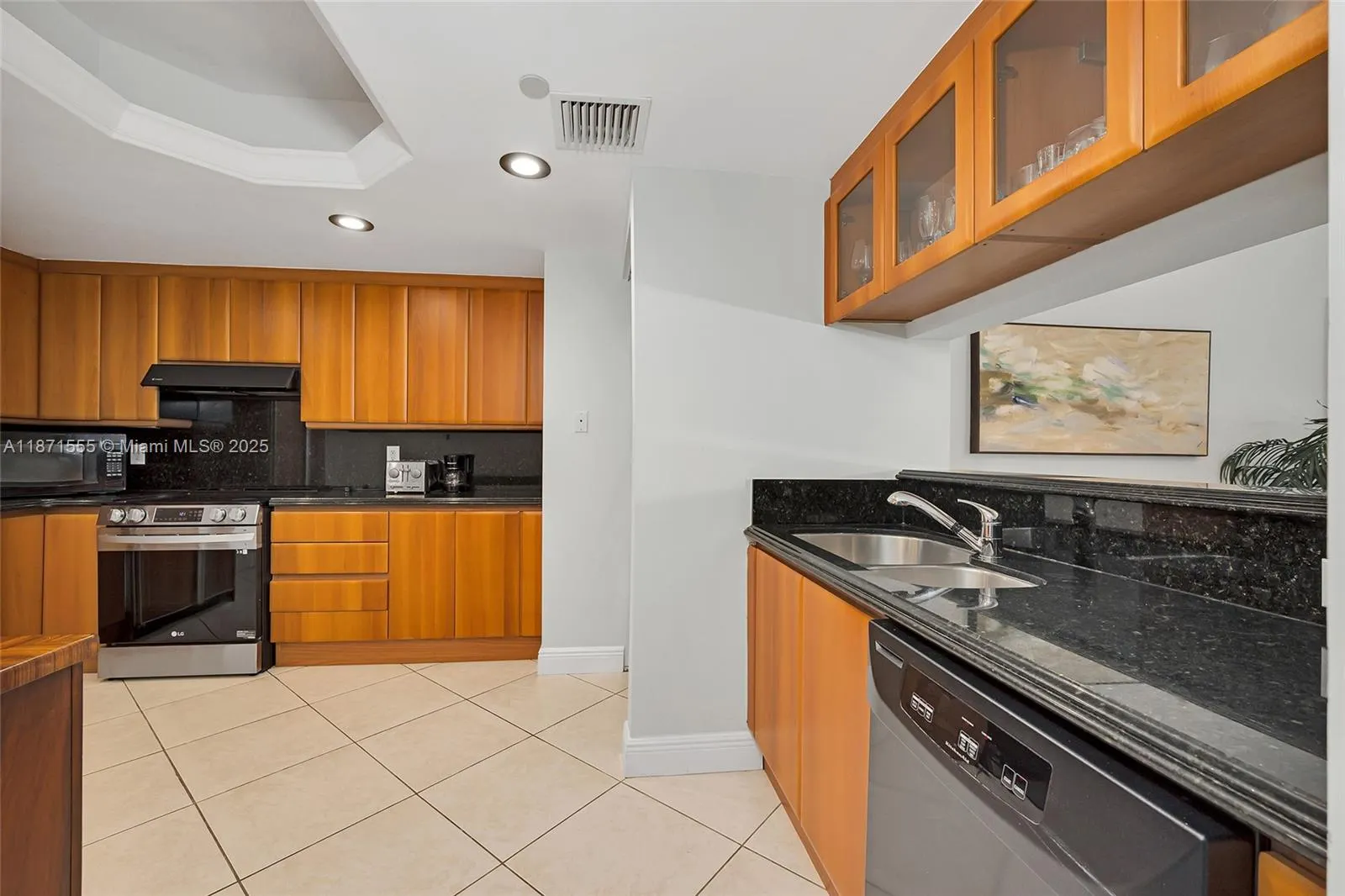 9559 Collins Ave, #S9-F
