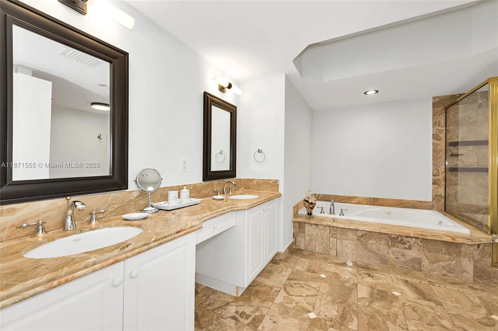 9559 Collins Ave, #S9-F