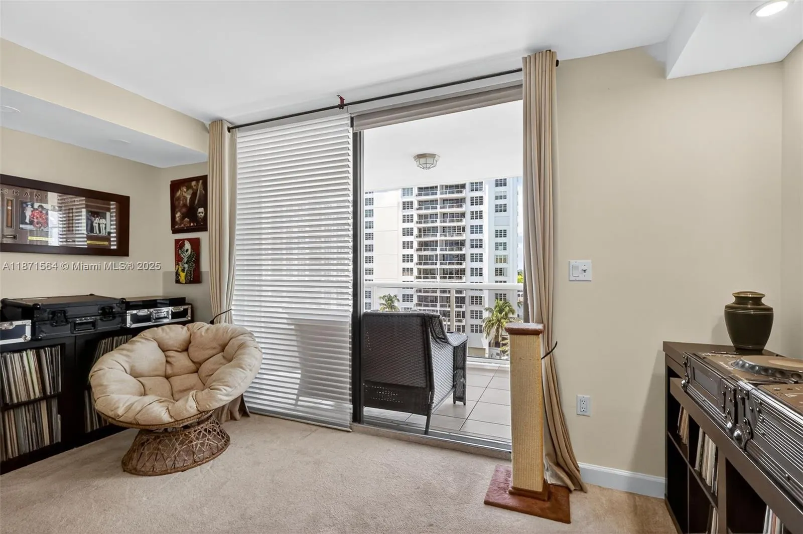 5757 Collins Ave, #801