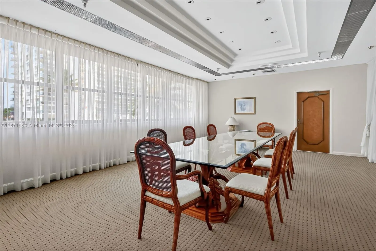 5757 Collins Ave, #801