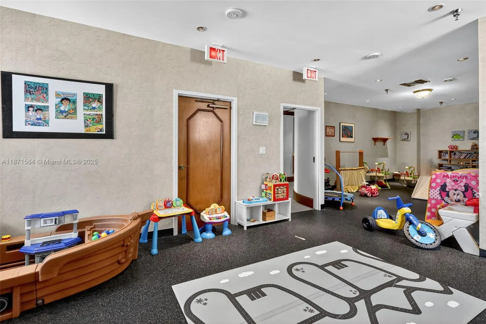 5757 Collins Ave, #801