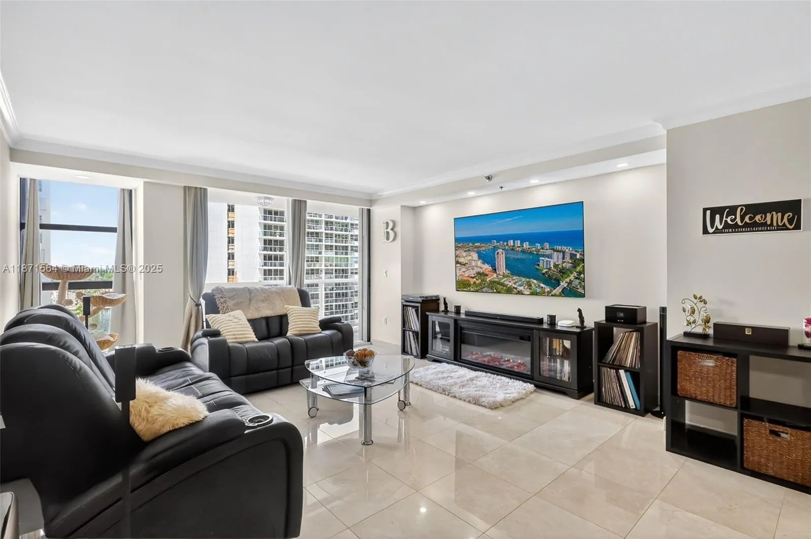 5757 Collins Ave, #801