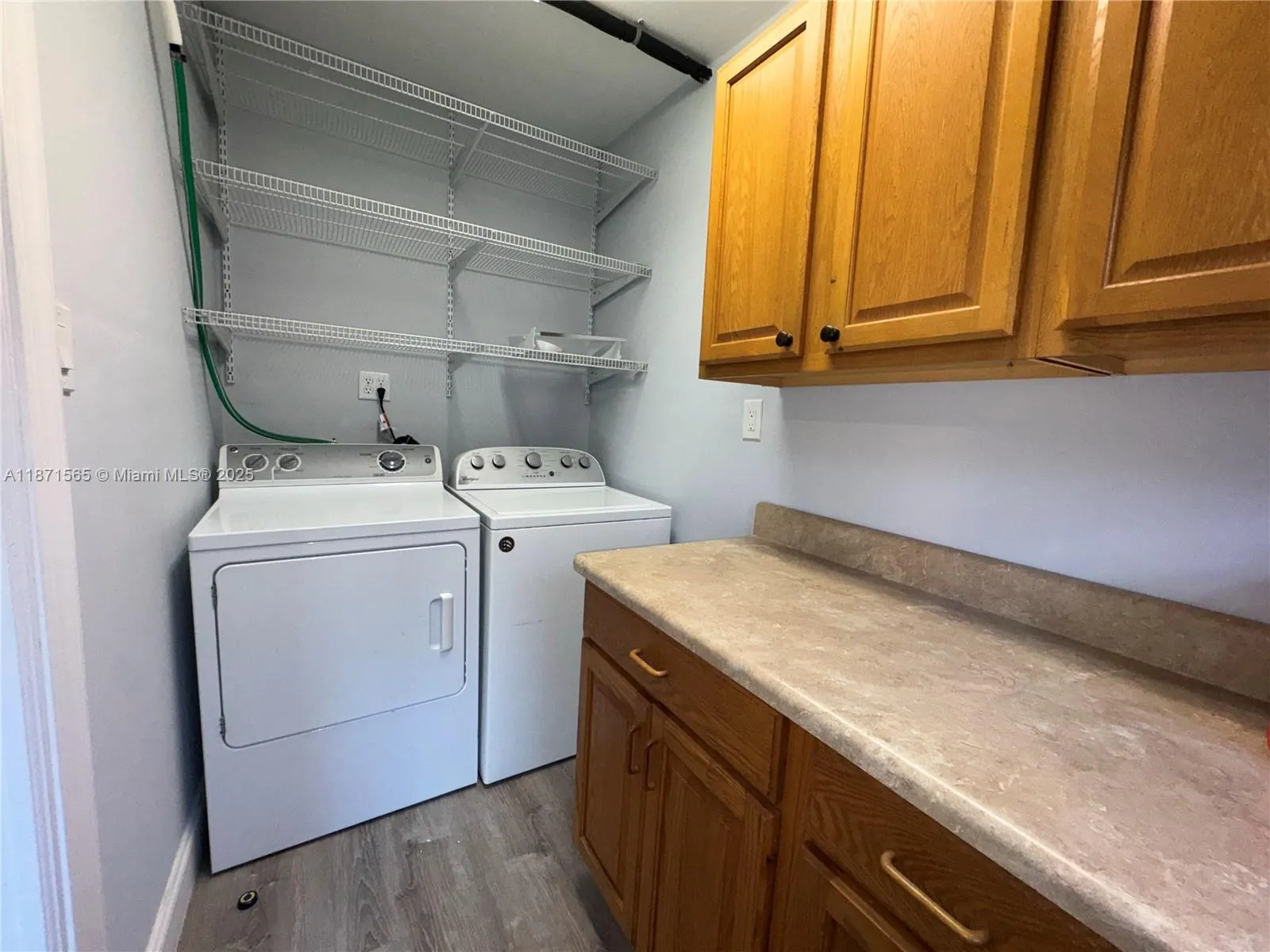 23 Snapper Ave, #23