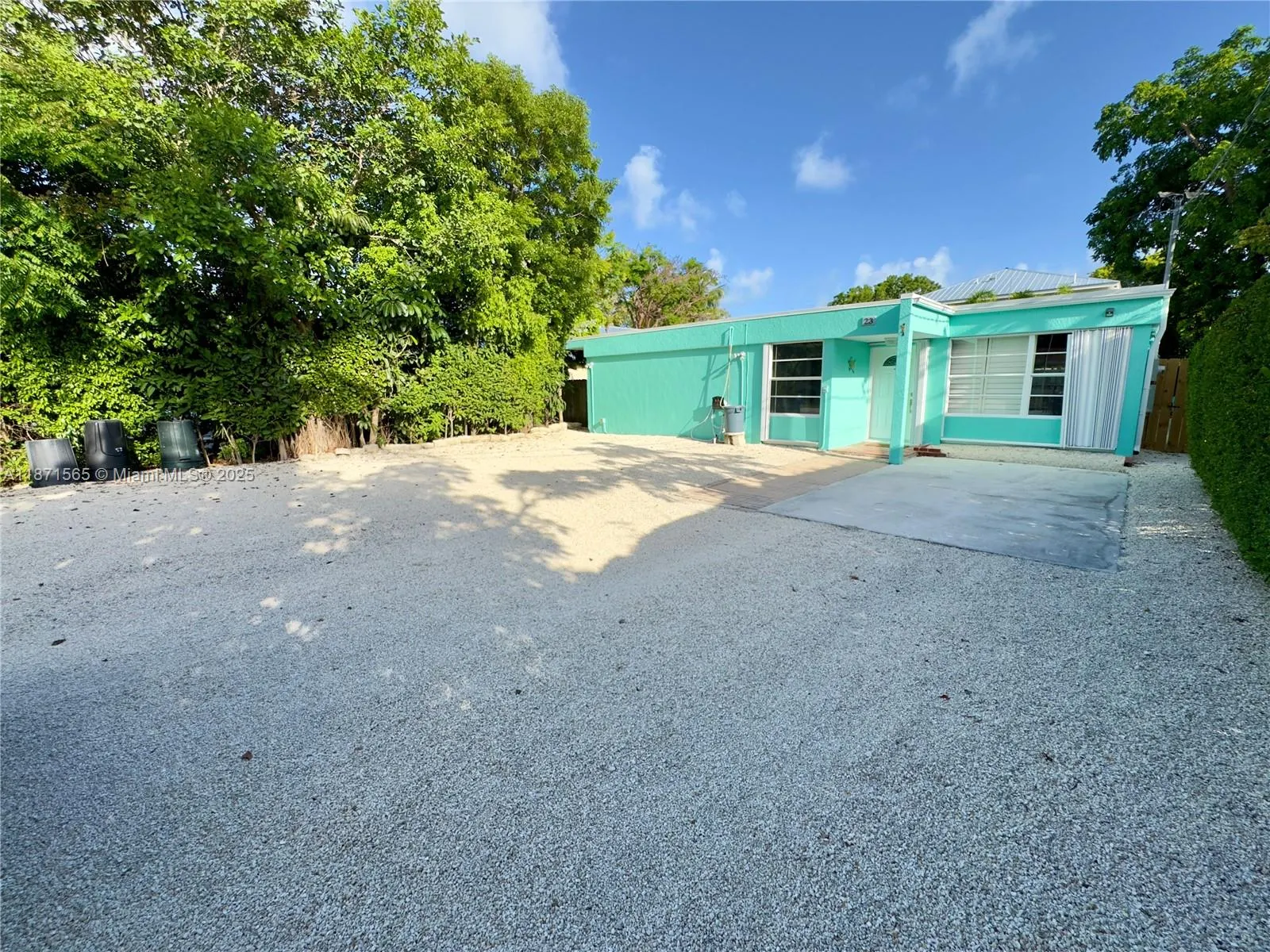 23 Snapper Ave, #23