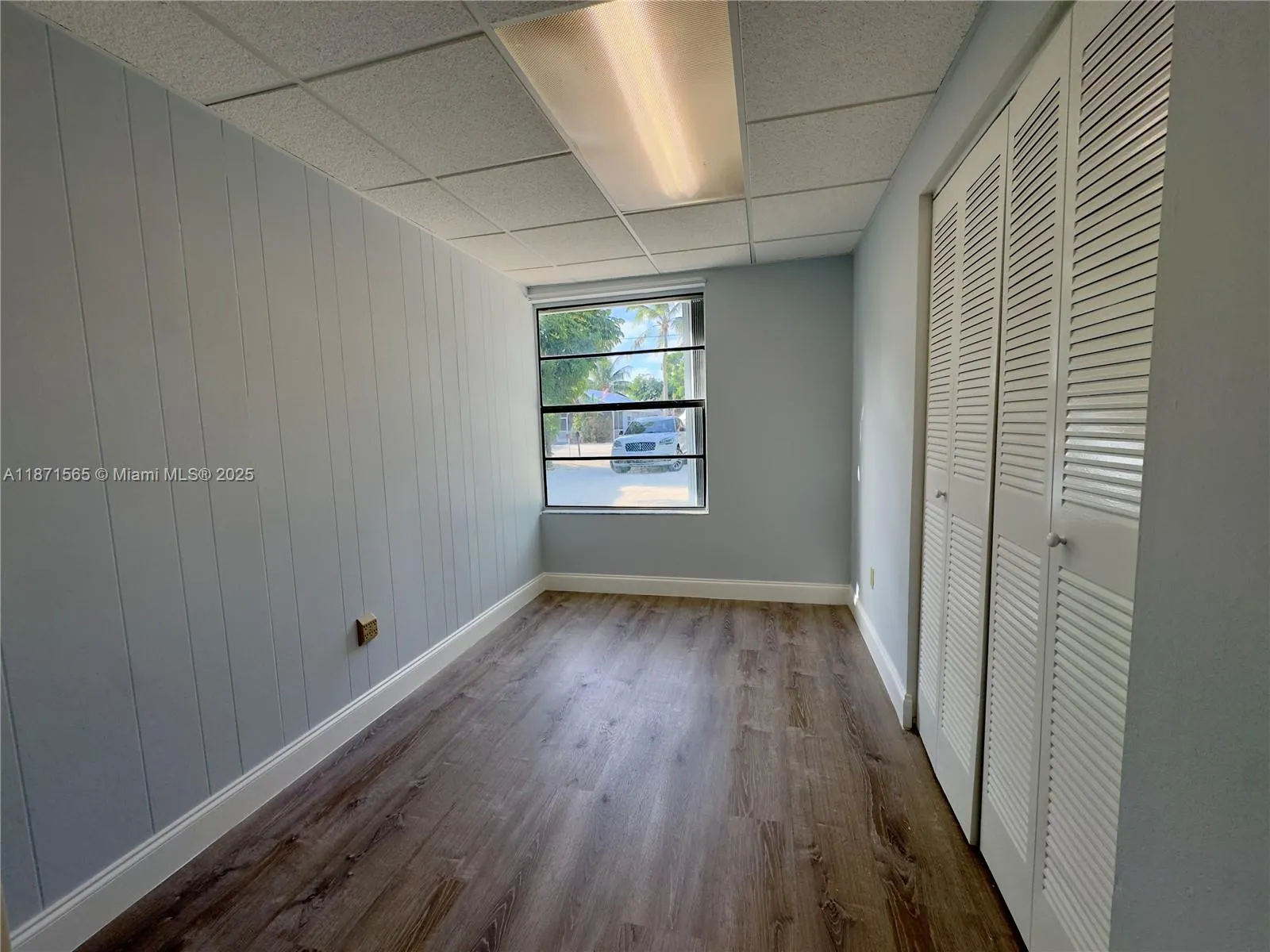 23 Snapper Ave, #23