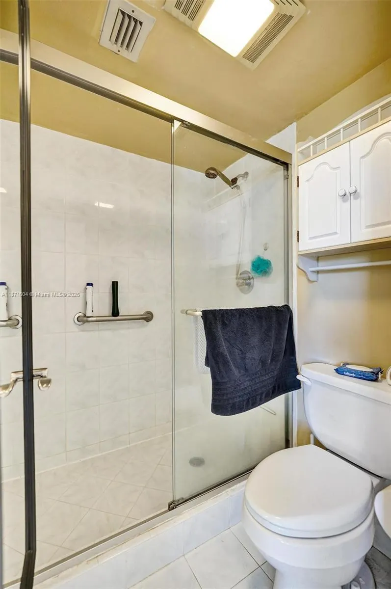 1900 Sabal Palm Dr, #201