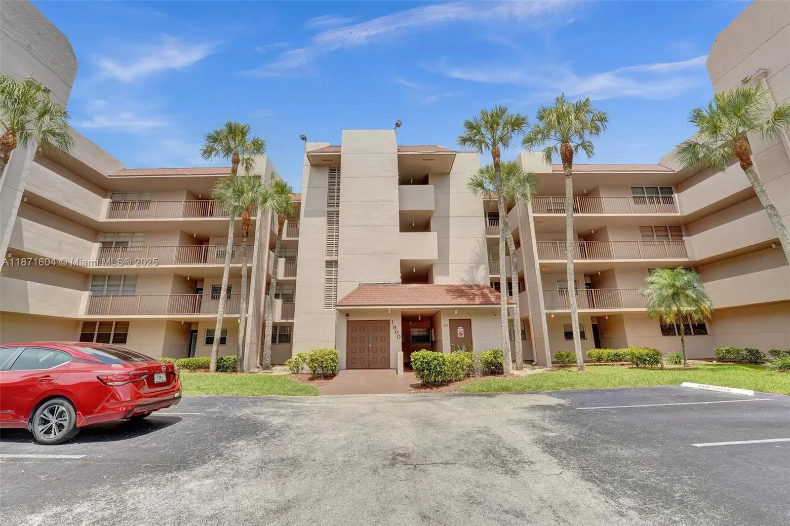 1900 Sabal Palm Dr, #201