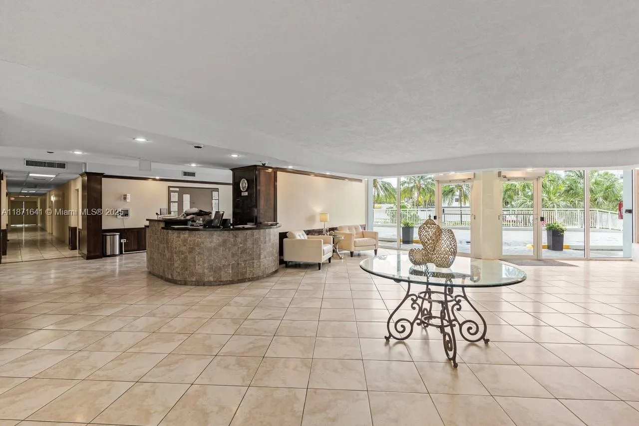 2841 N Ocean Blvd, #1402
