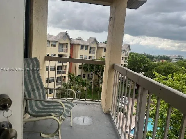 8180 Geneva Ct, #518B