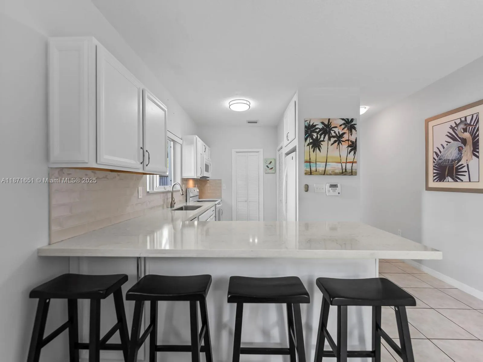 6 SE Marlin Ave