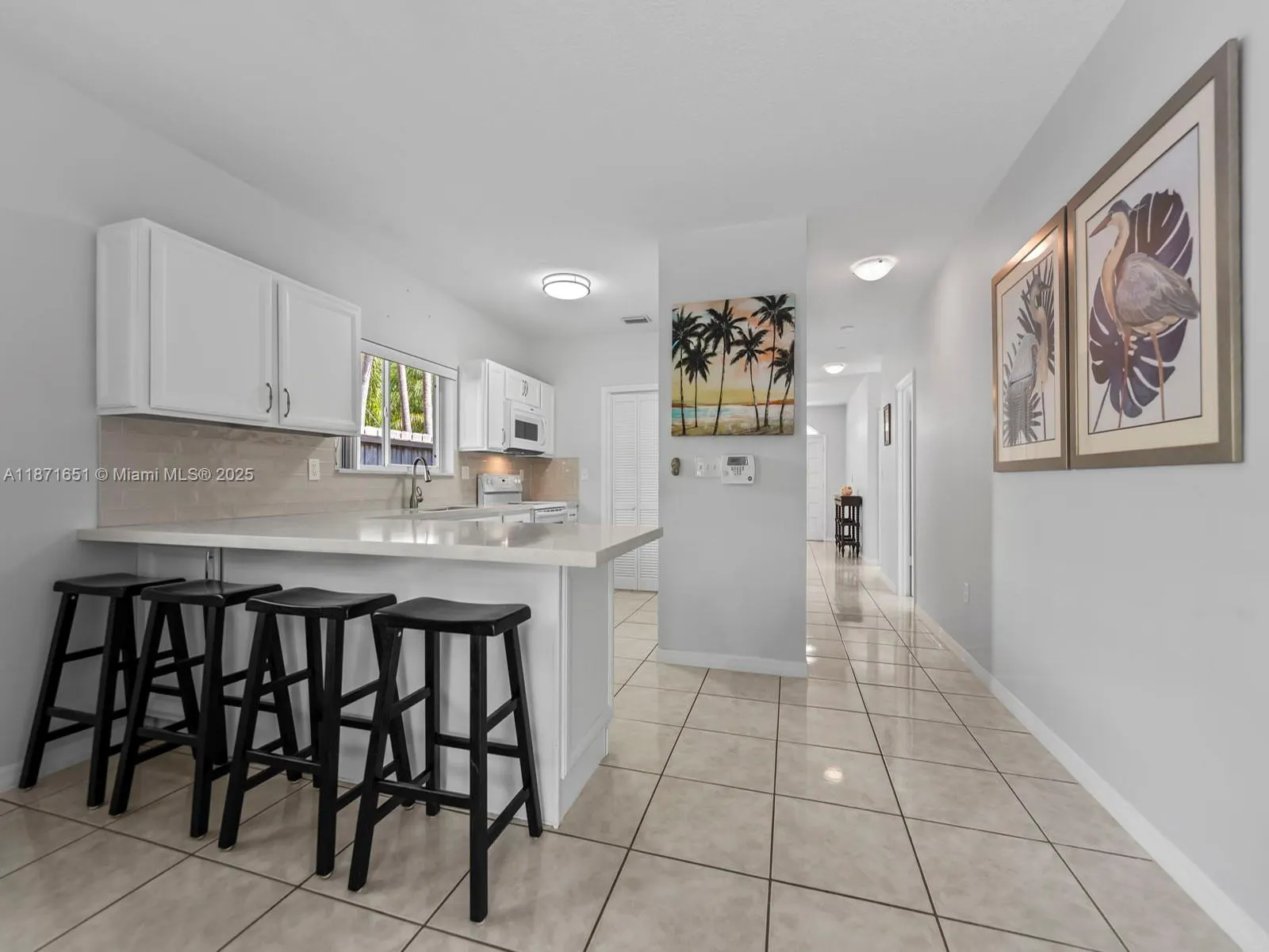 6 SE Marlin Ave