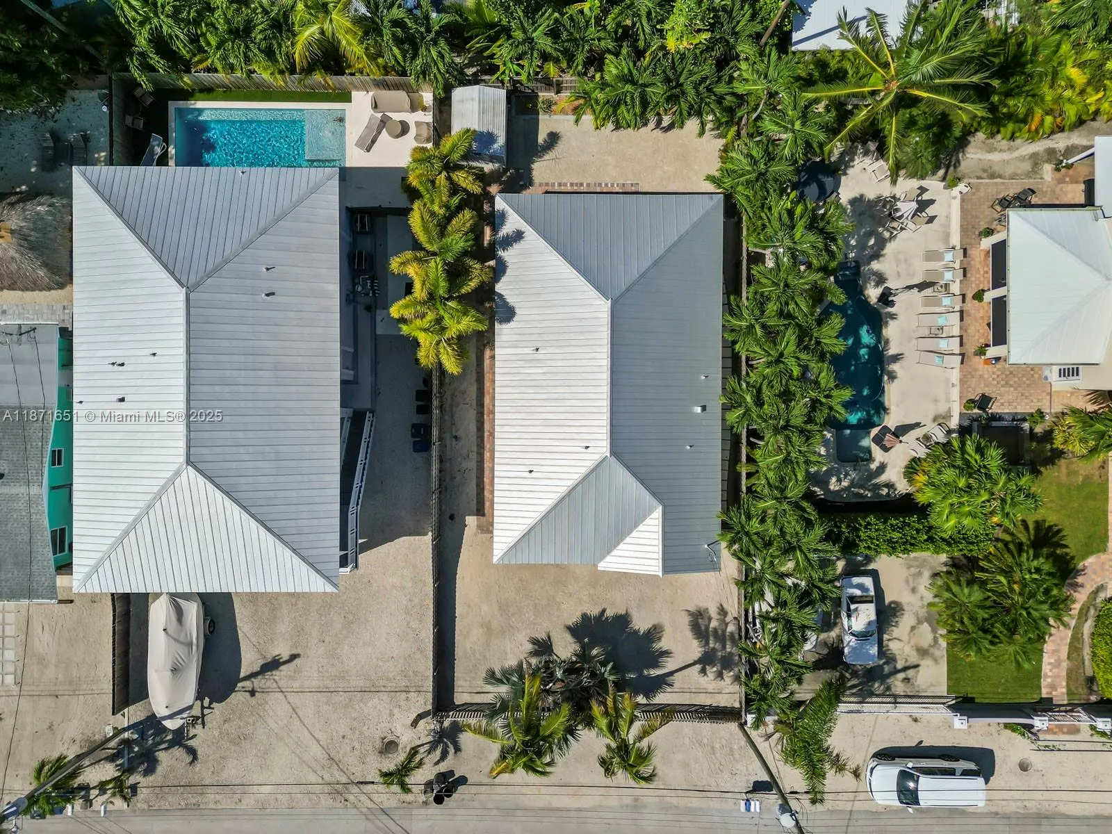 6 SE Marlin Ave