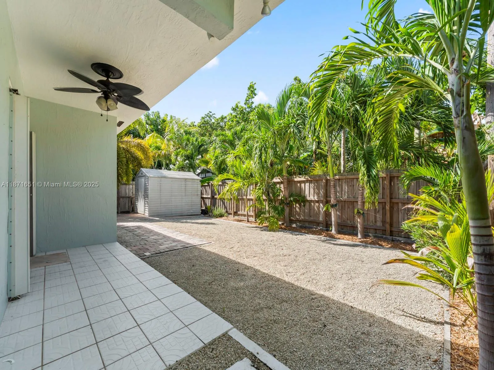 6 SE Marlin Ave