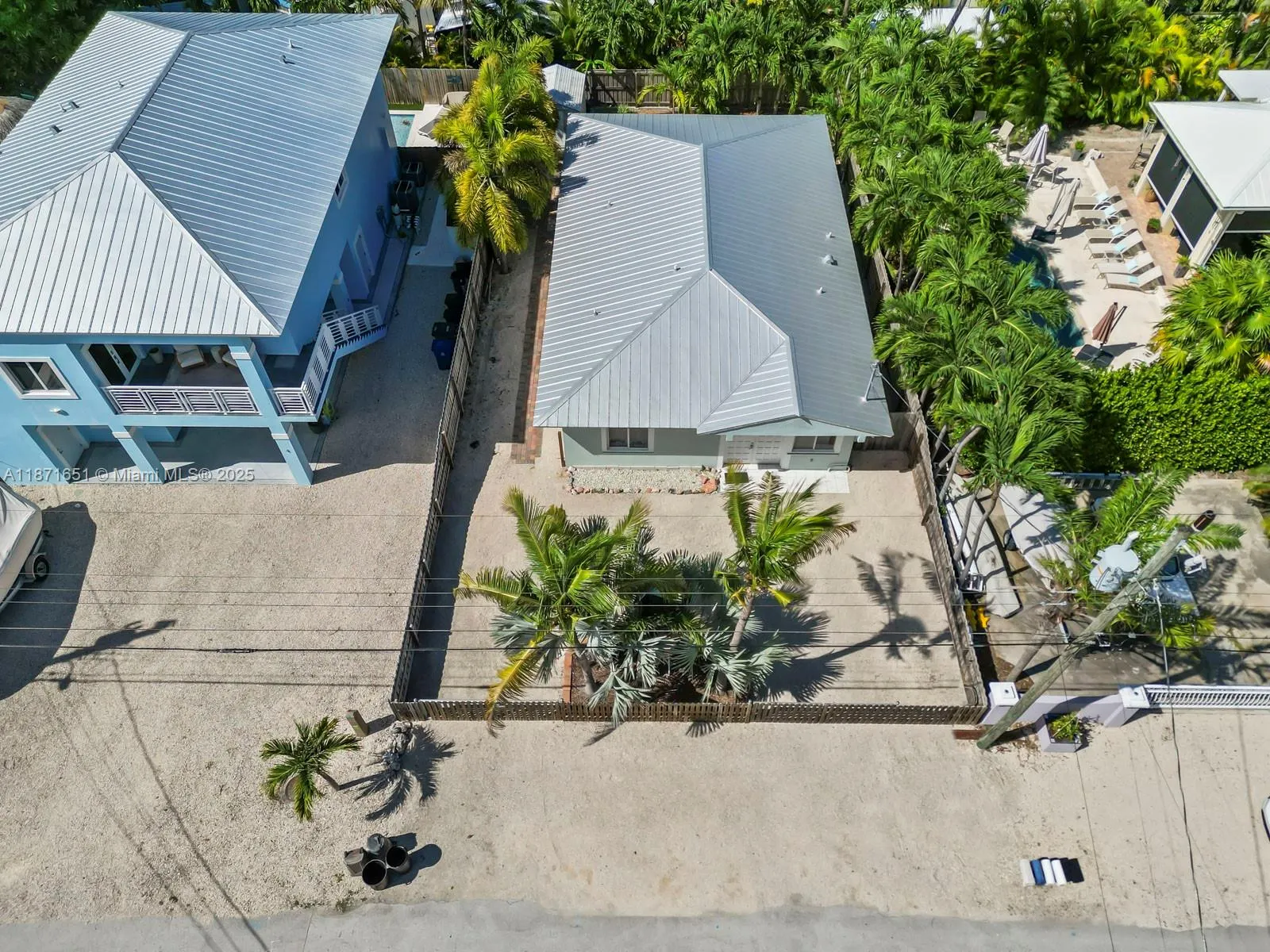 6 SE Marlin Ave