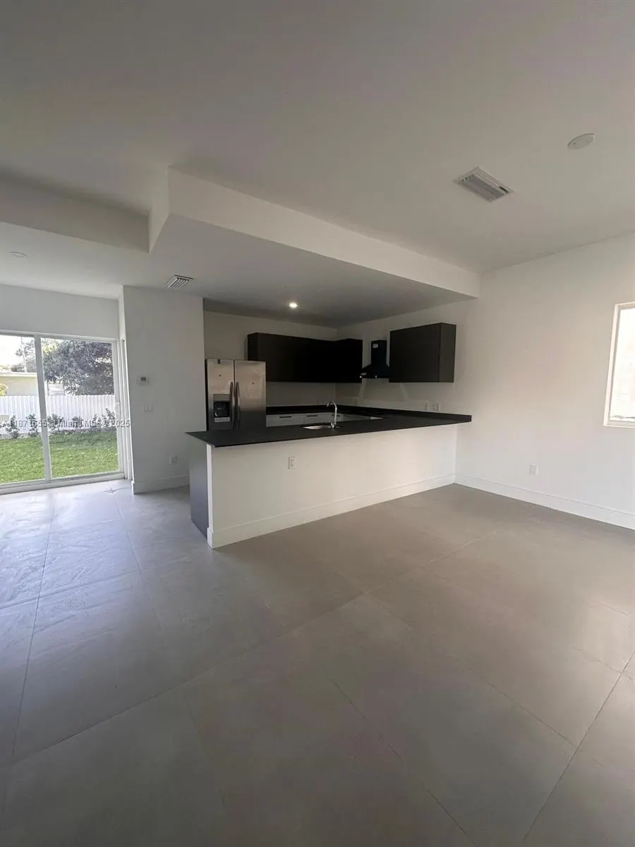 538 NW 17th Ave