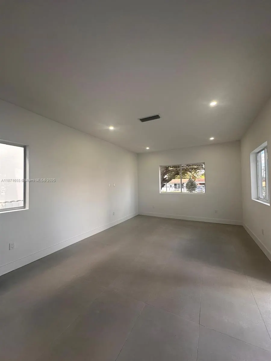 538 NW 17th Ave