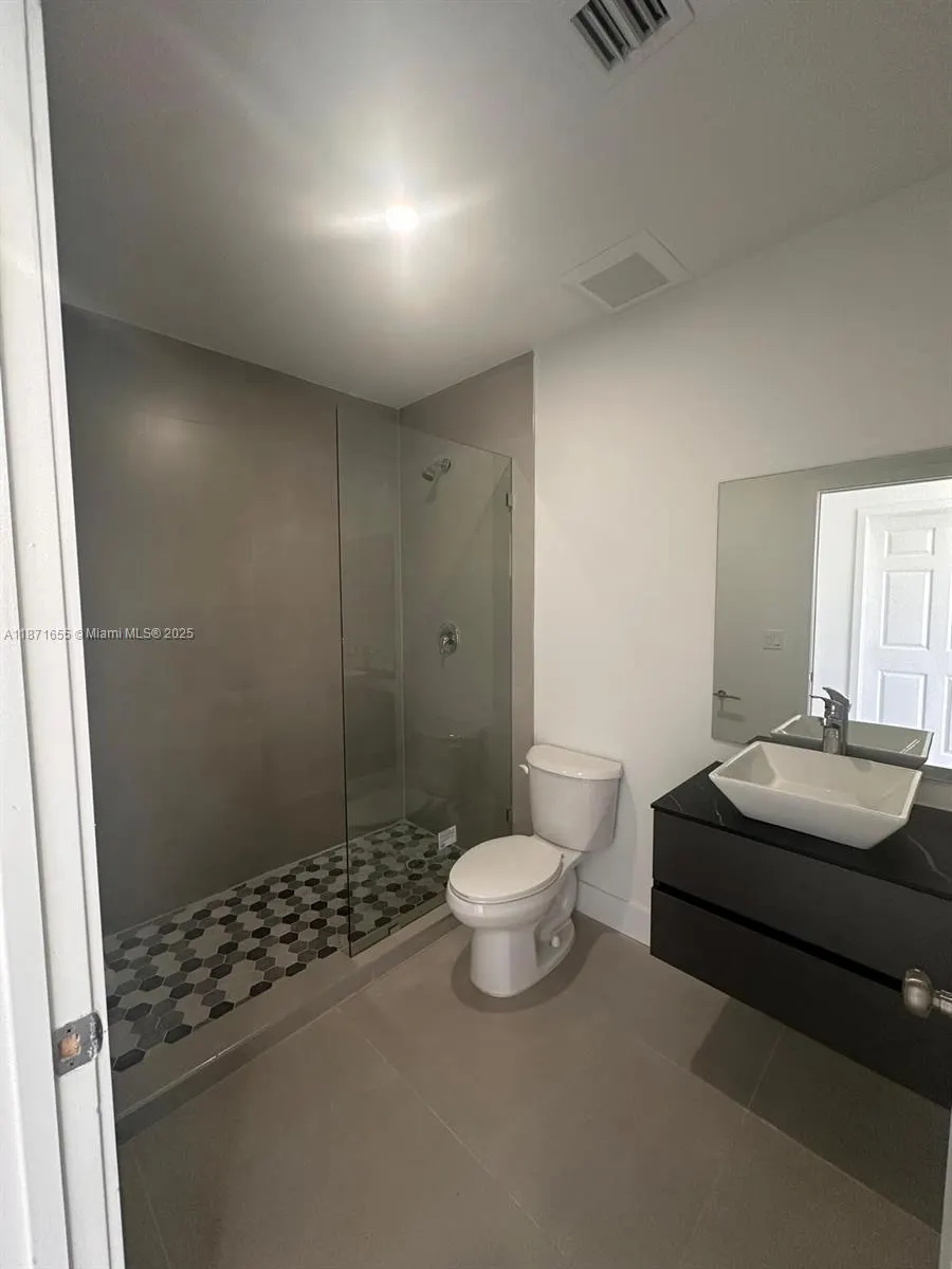 538 NW 17th Ave