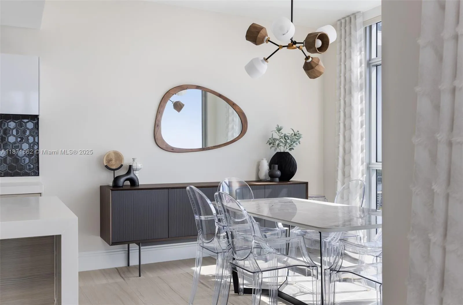17301 Biscayne Blvd, #2009
