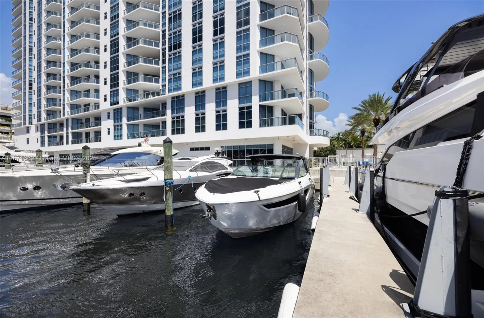 17301 Biscayne Blvd, #2009