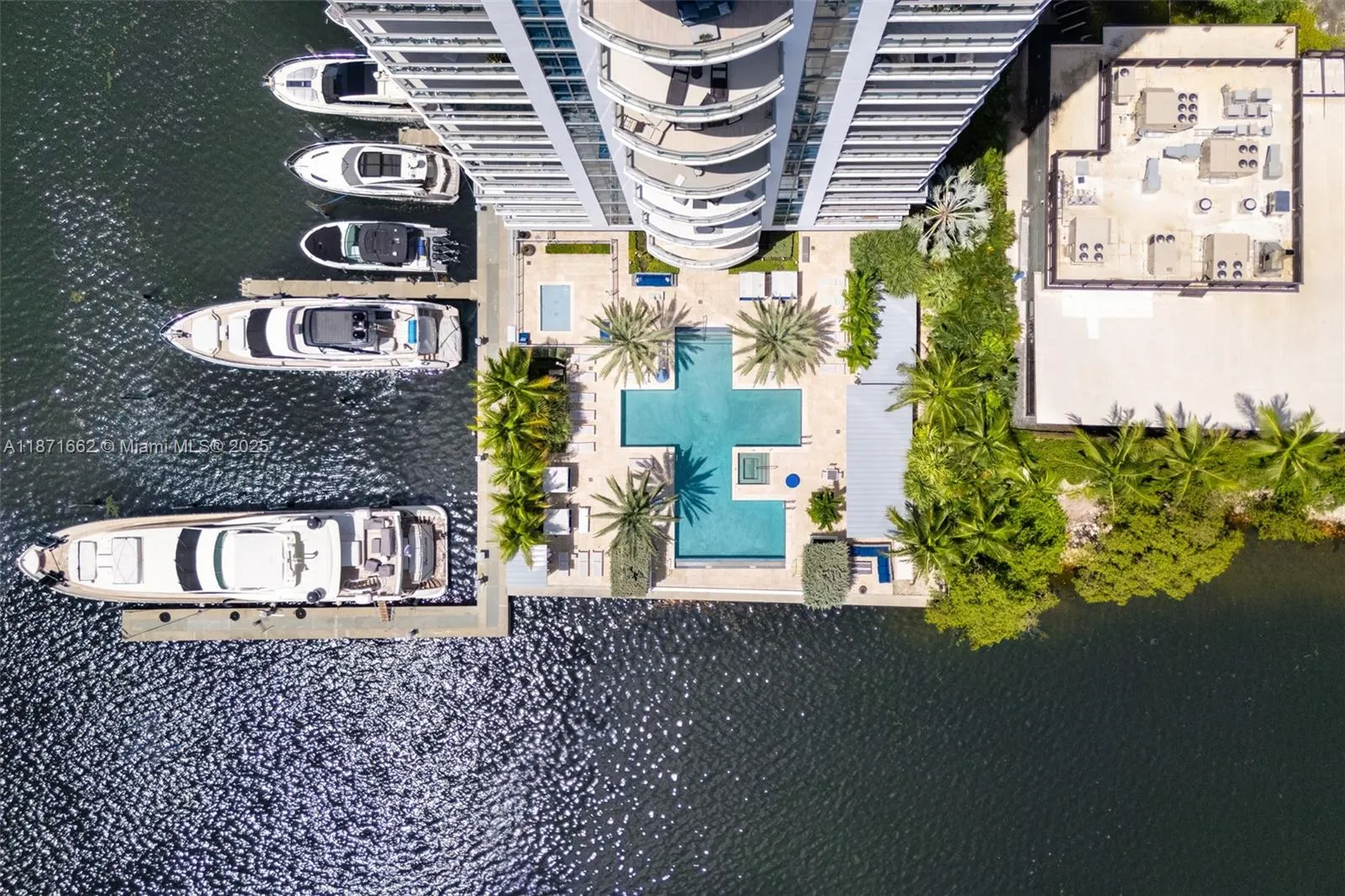 17301 Biscayne Blvd, #2009
