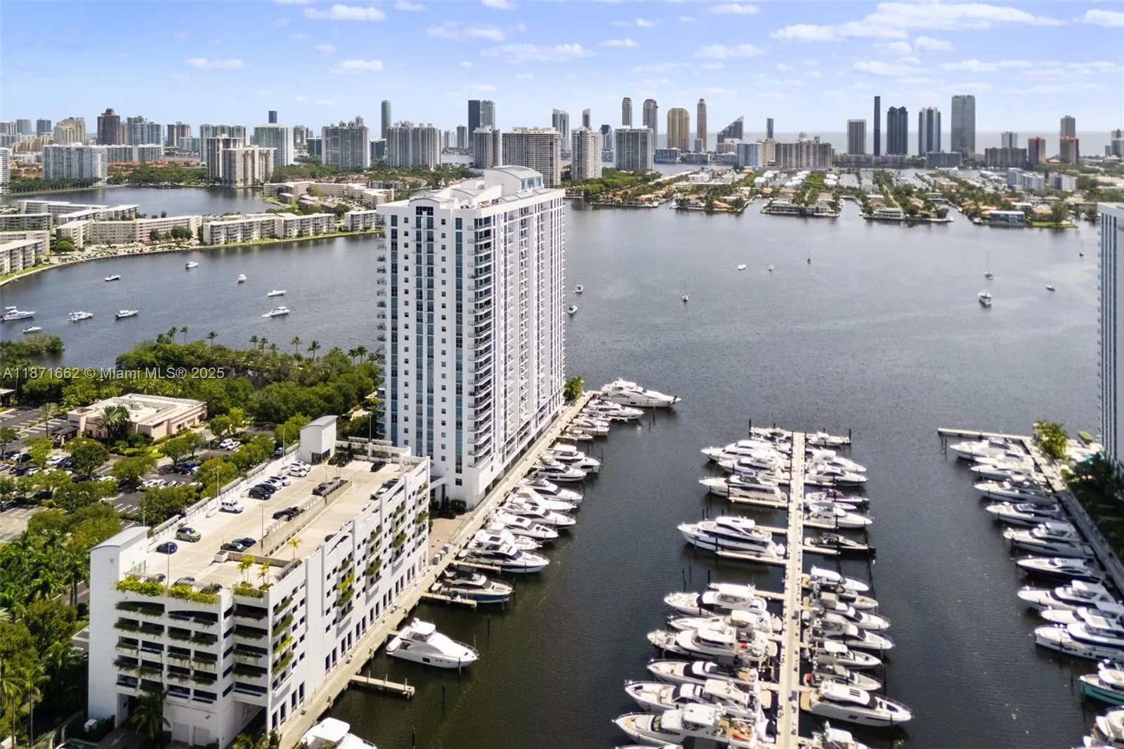 17301 Biscayne Blvd, #2009