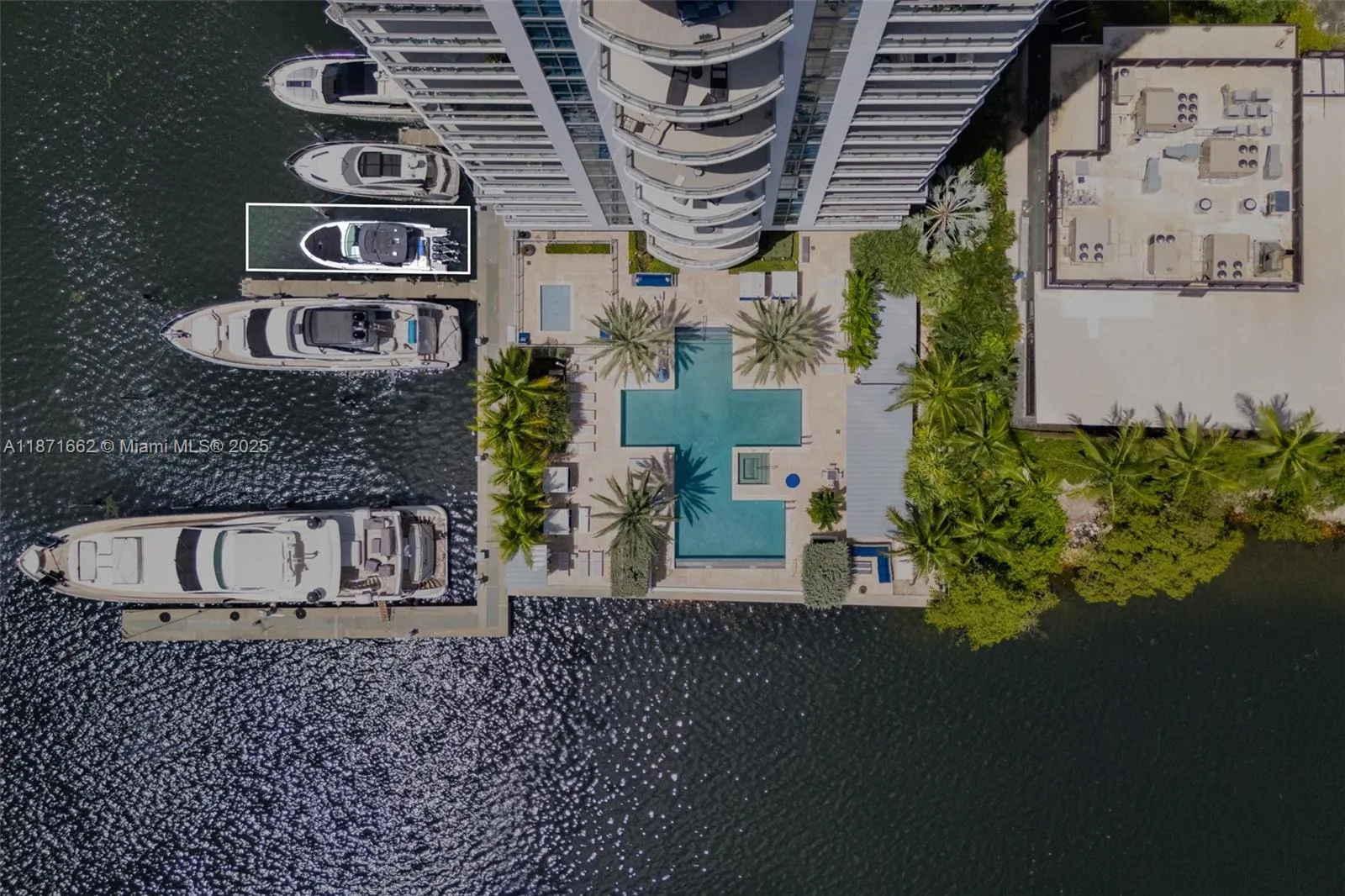 17301 Biscayne Blvd, #2009