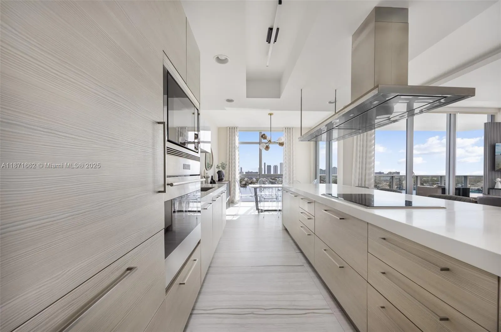 17301 Biscayne Blvd, #2009