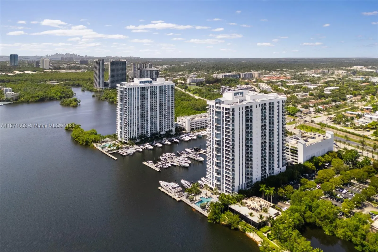 17301 Biscayne Blvd, #2009