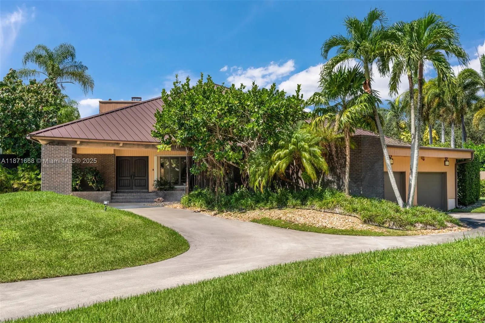 8925 SW 102nd Ter