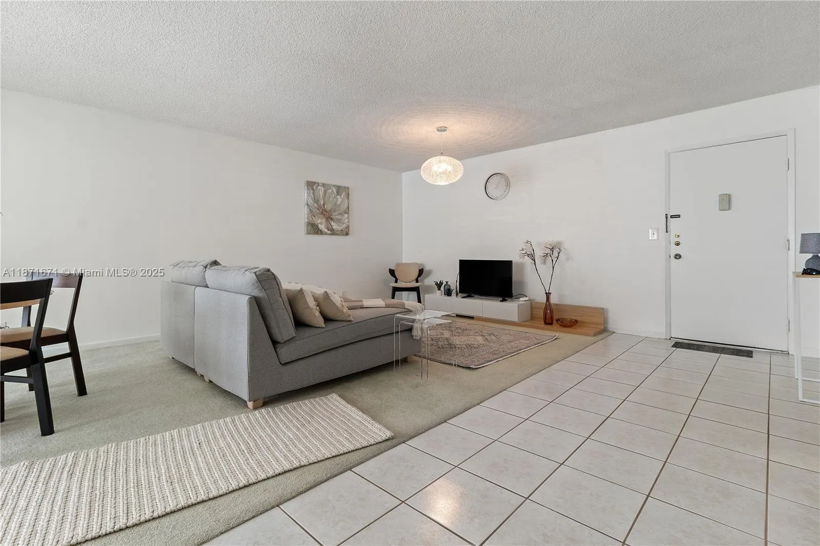 4047 NW 16th St, #305