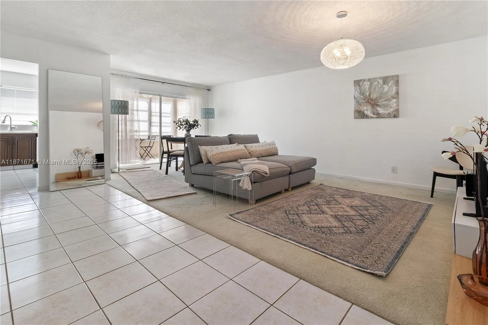 4047 NW 16th St, #305
