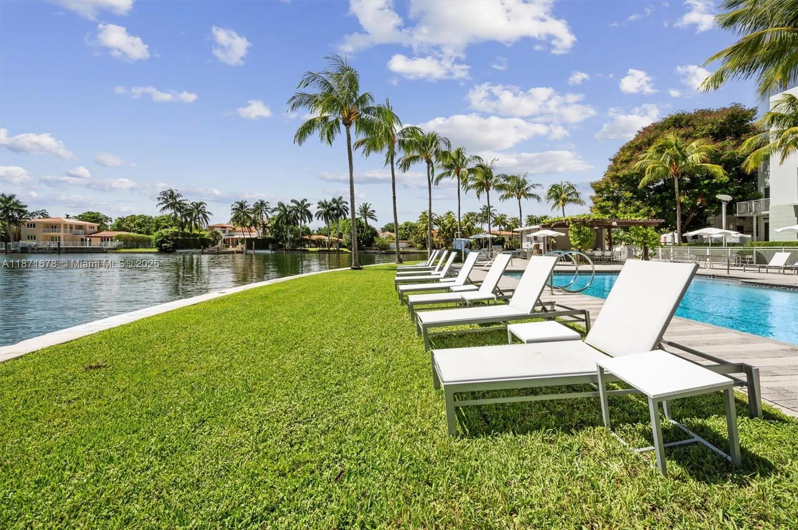 211 Water Way