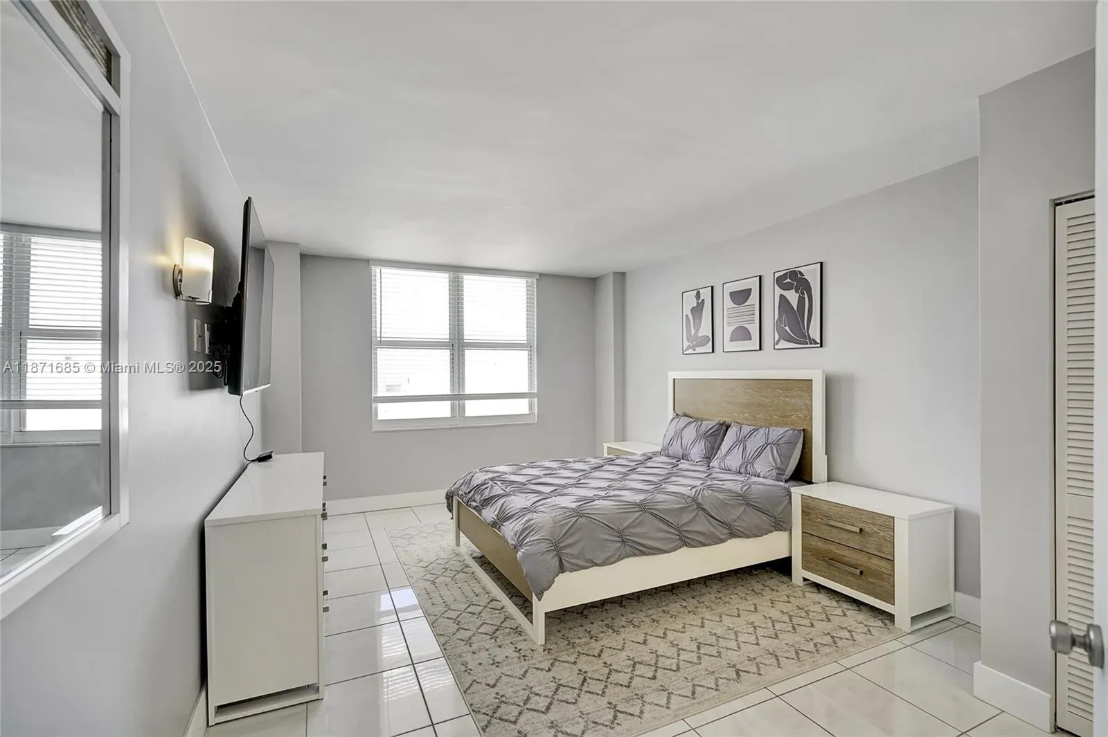 3725 S Ocean Dr, #1519