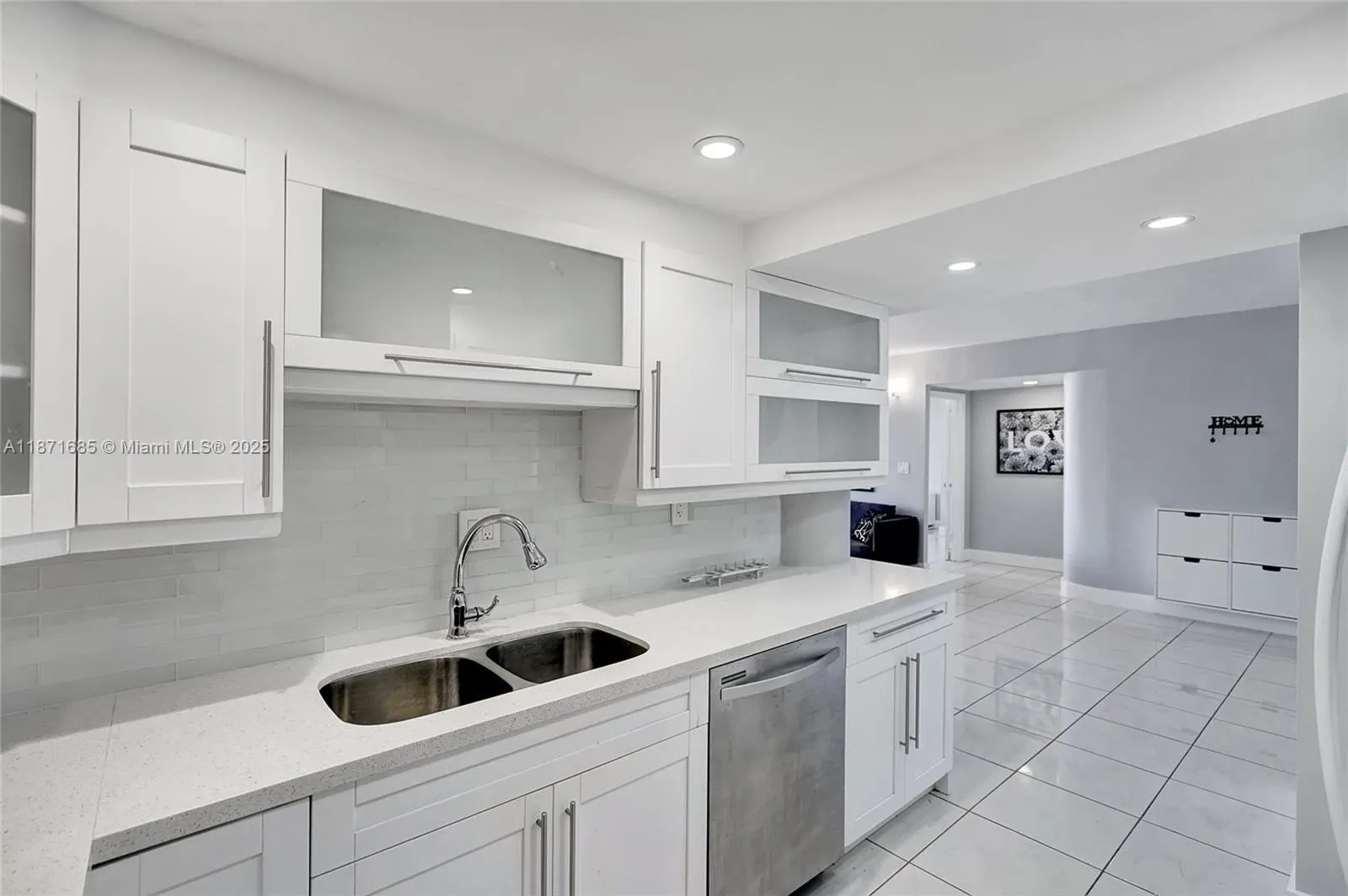 3725 S Ocean Dr, #1519