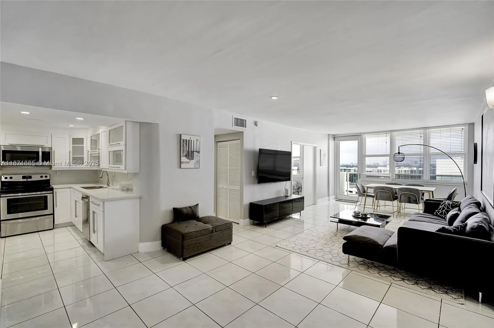 3725 S Ocean Dr, #1519