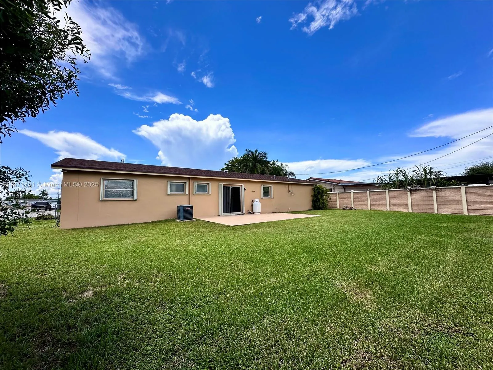 1145 SW 96th Ave