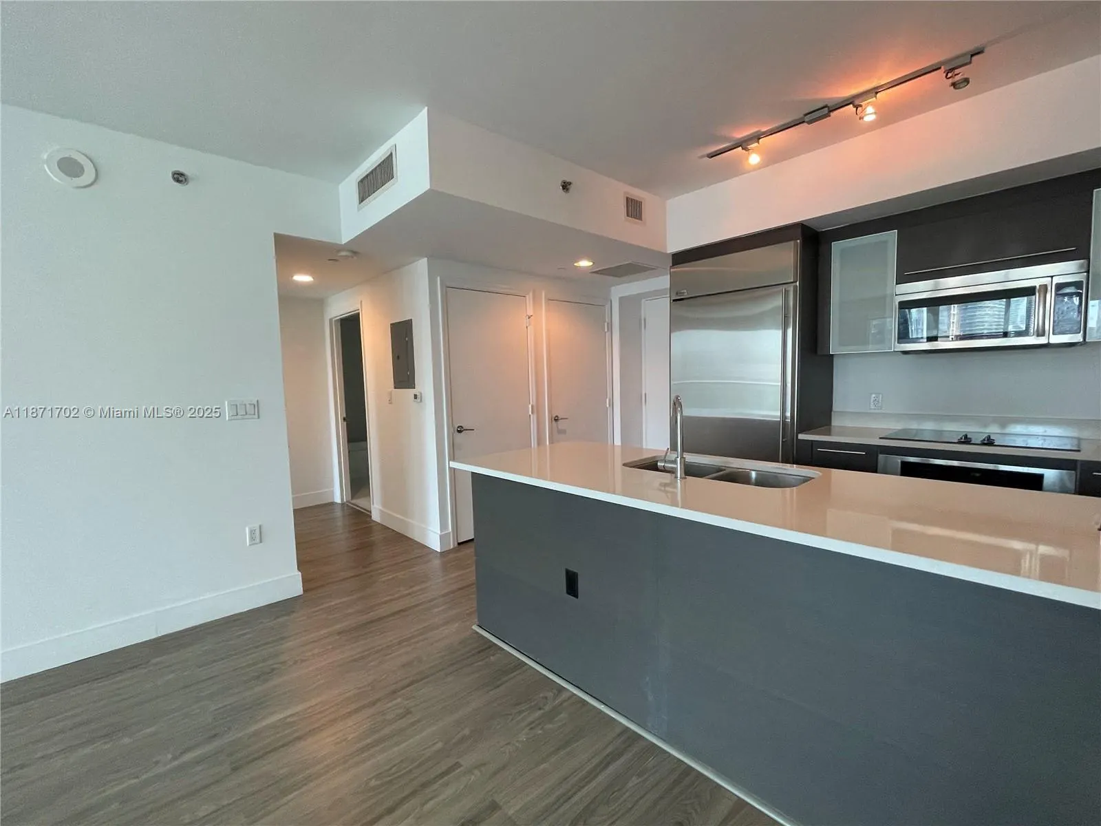 55 SE 6th St, #3308