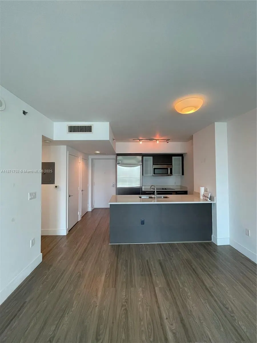 55 SE 6th St, #3308