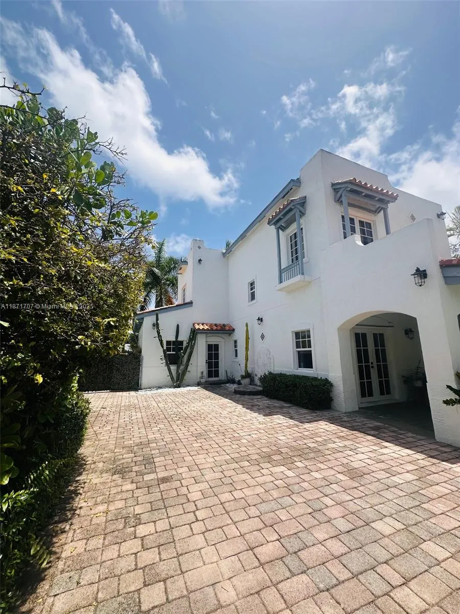 375 Plymouth Rd, #0
