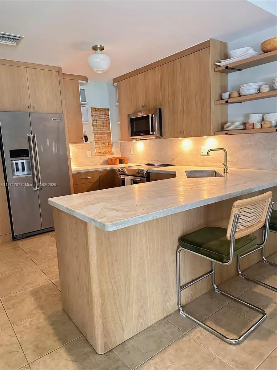 375 Plymouth Rd, #0