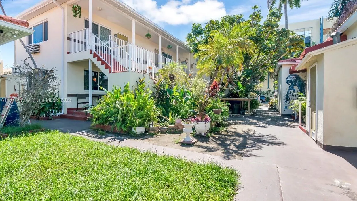 3405 N Ocean Dr