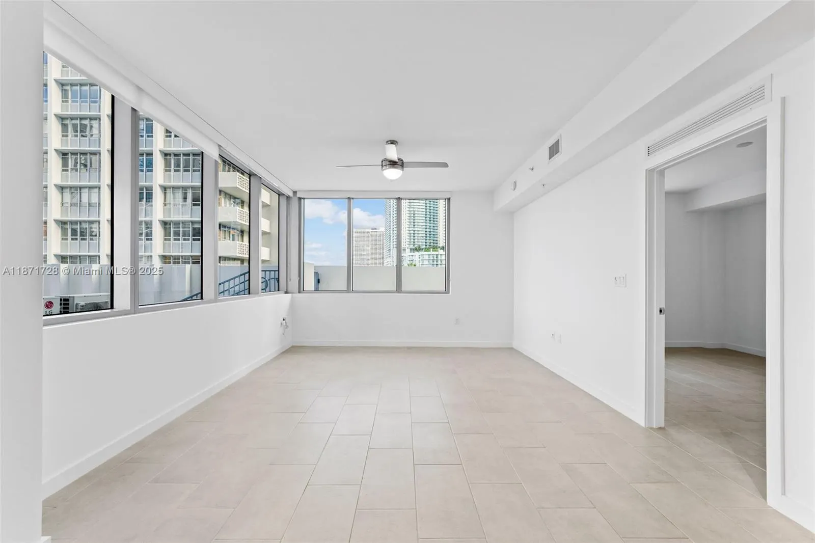2150 N Bayshore Dr, #0204