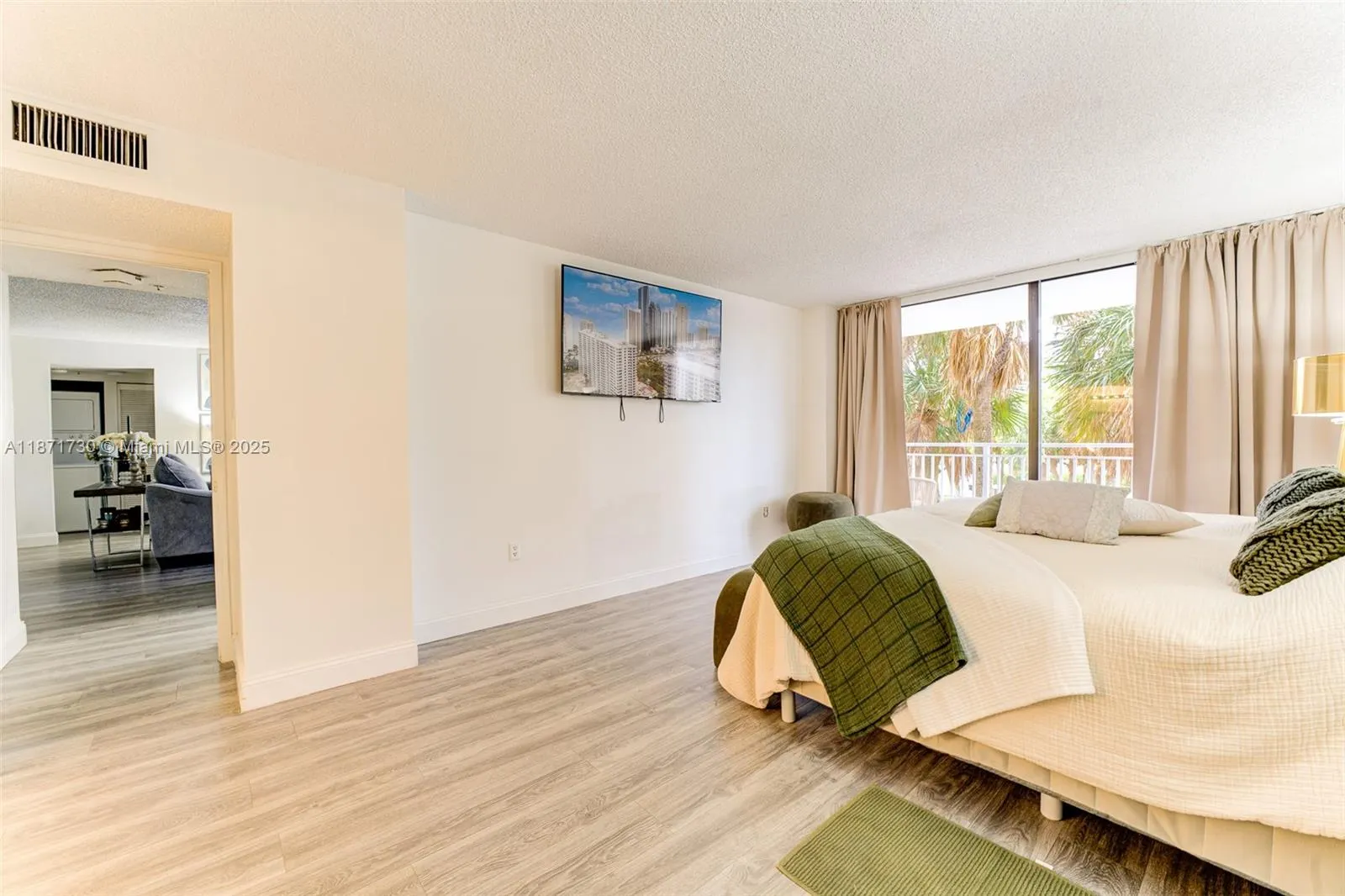210 174th St, #312