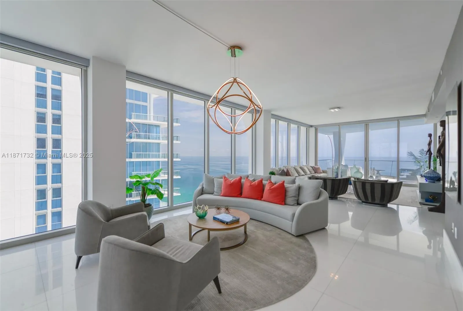 16901 Collins Ave, #4005